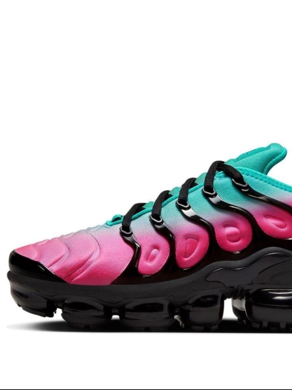Women’s size 7 Nike Air VaporMax Plus
